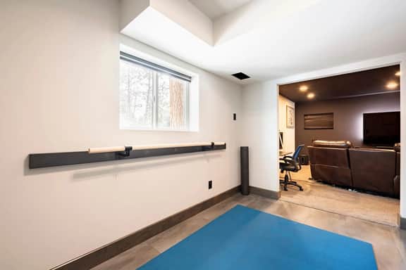 Evergreen Mountain House - Image 4